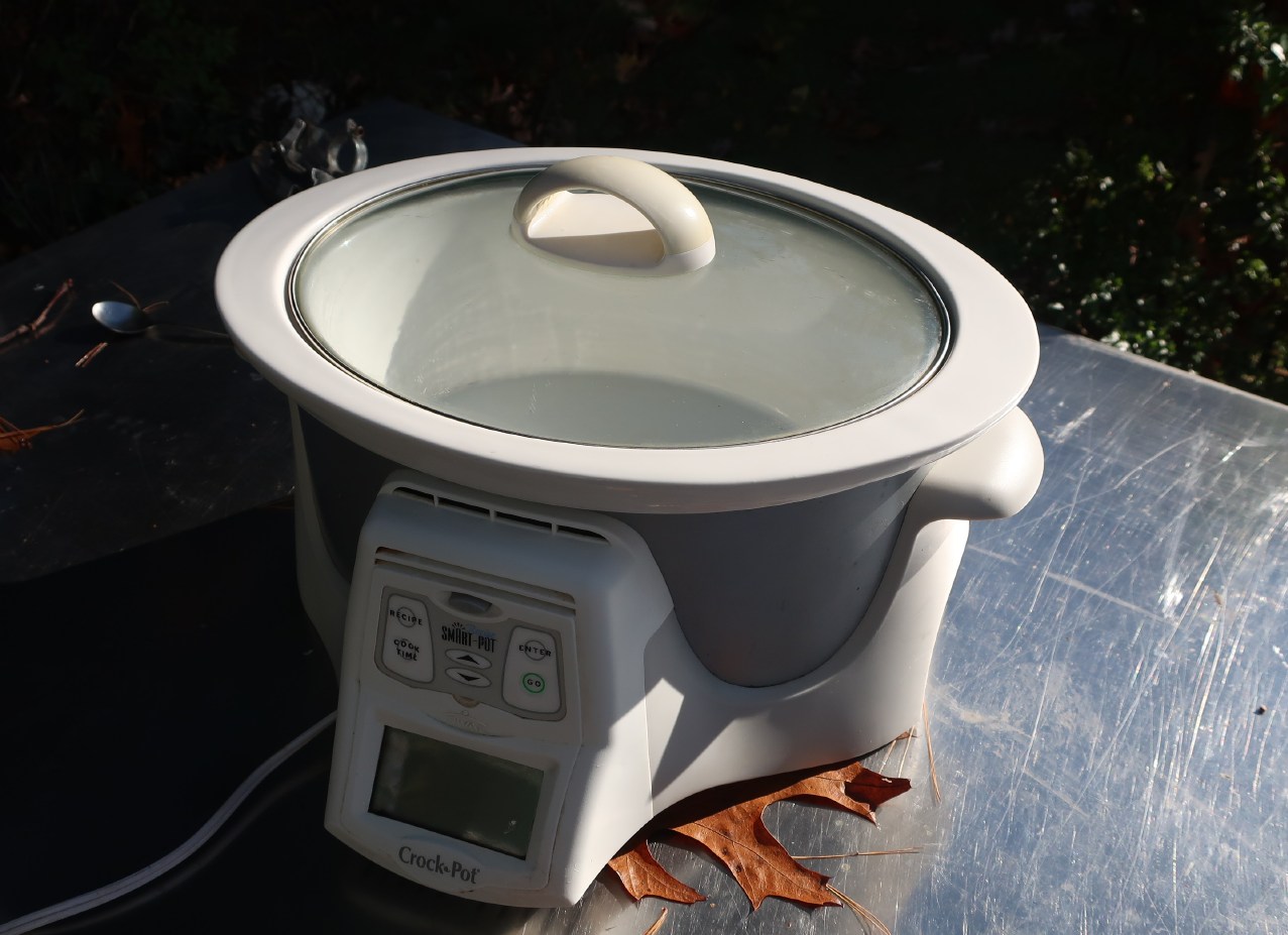 File:2008-07-05 Water boiling in cooking pot.jpg - Wikimedia Commons