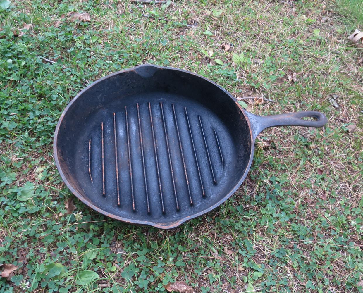 Ridged Skillet