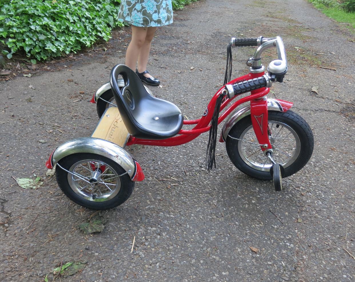 antique schwinn tricycle