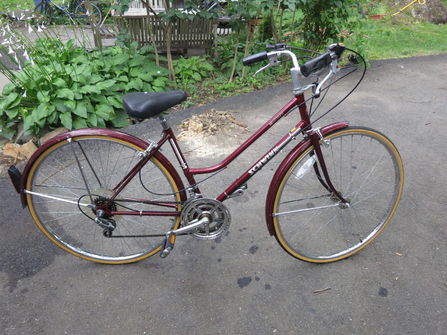 Schwinn World Tourist