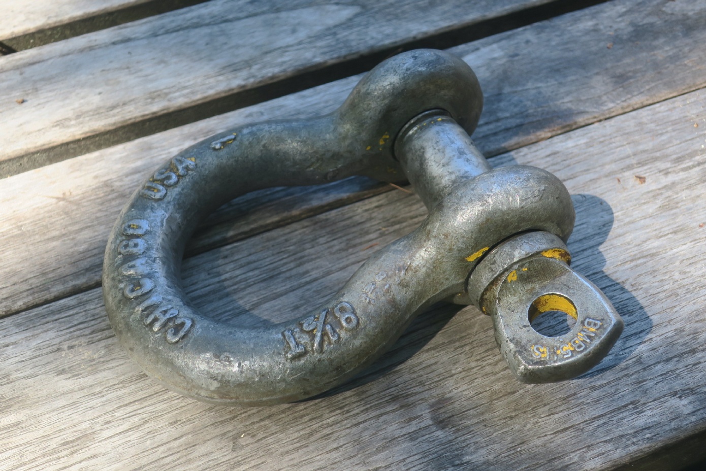 Shackle